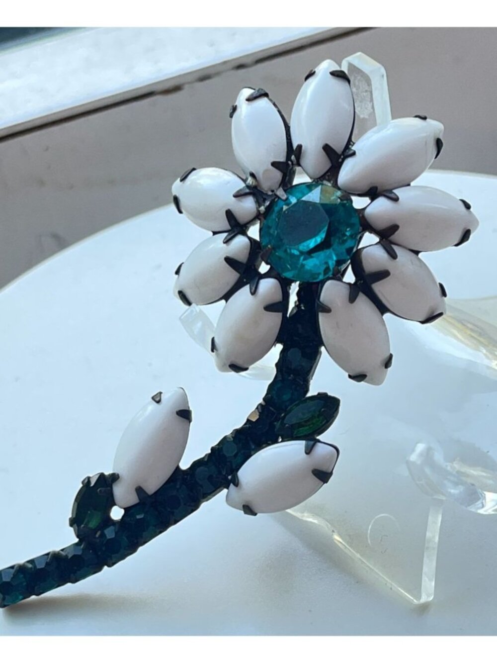 Vintage Weiss Rhinestone Floral Brooch White & Green Glass Stem Pin Jewelry